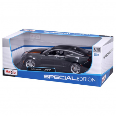 31385 Машинка die-cast 2017 Chevrolet Camaro 50th Anniversary, 1:18, тёмно-серая, открывающиеся двер